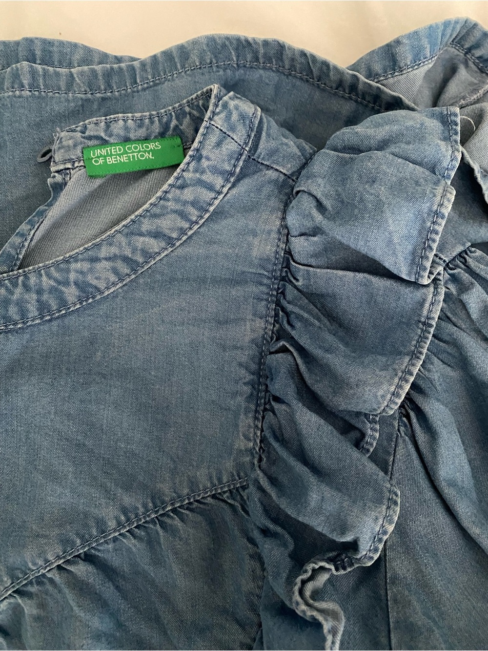 United Colors Of Benetton Flared Chambray  Casual Denim Button-Down Shirt Small - Picture 7 of 7